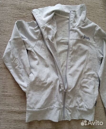 Спортивный костюм для девочки 134 см