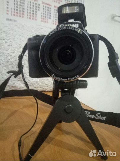 Зеркальный фотоаппарат. (предлогай свою цену)