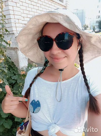 Авторская брошь из бисера 