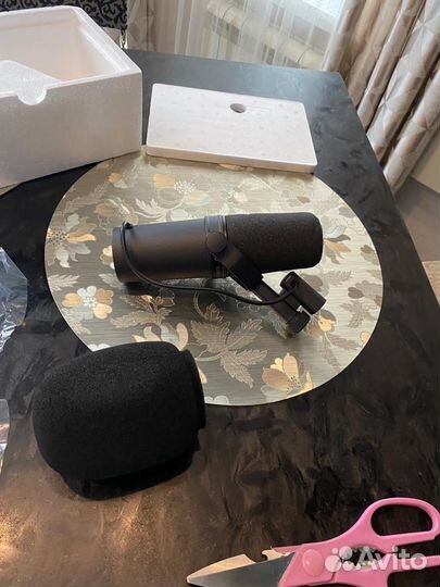 Микрофон Shure sm7b