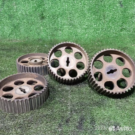 Шестерня грм Opel Omega