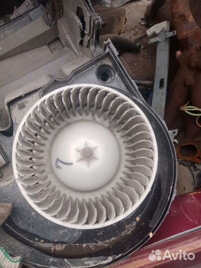 Моторчик отопителя Kia Sportage 1