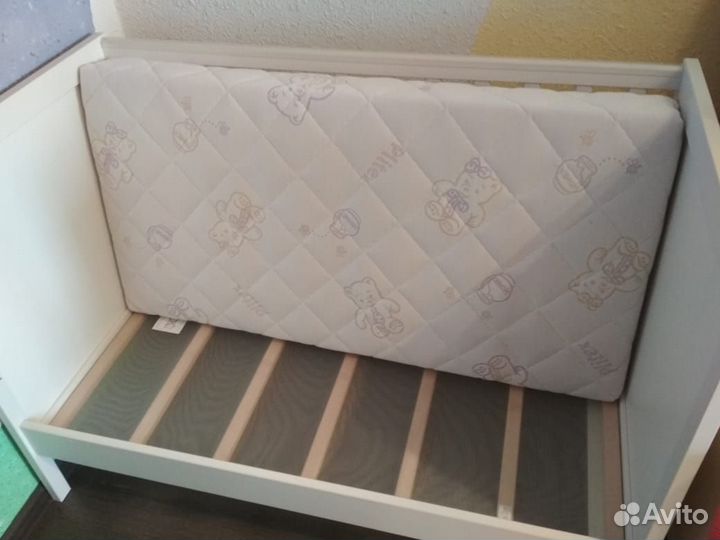 Детская кровать IKEA с матрасом