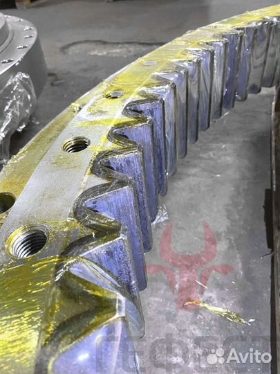 Поворотный круг Komatsu PC400LC-8 208-25-61100