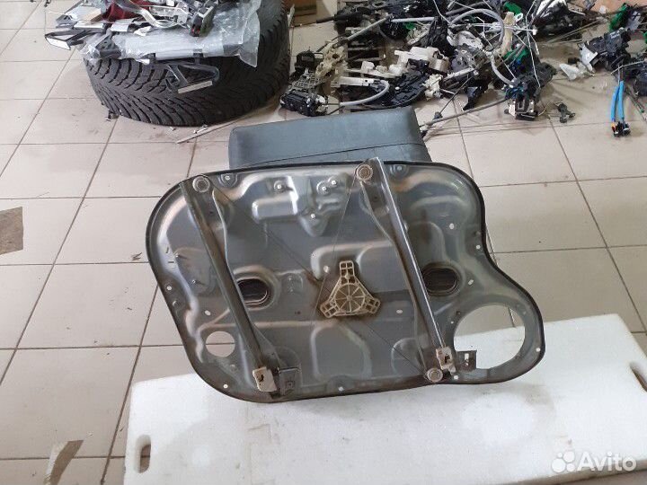 Стеклоподъемник передний правый Hyundai Elantra Эл