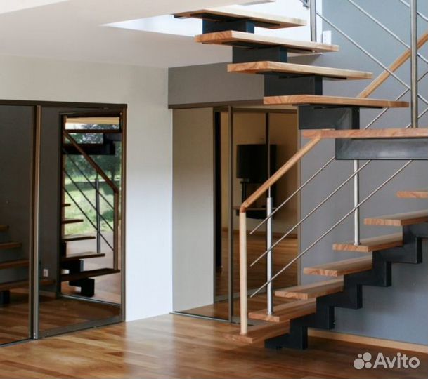 Лестница на второй этаж