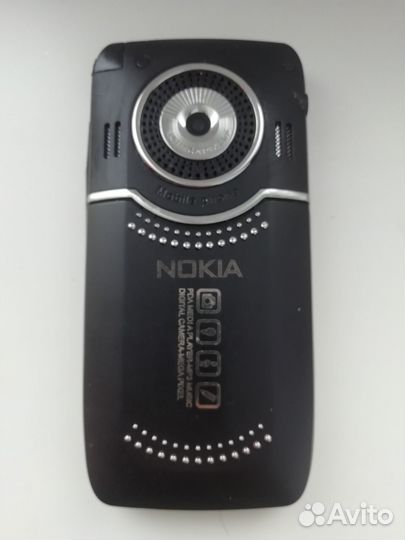 Nokia E72