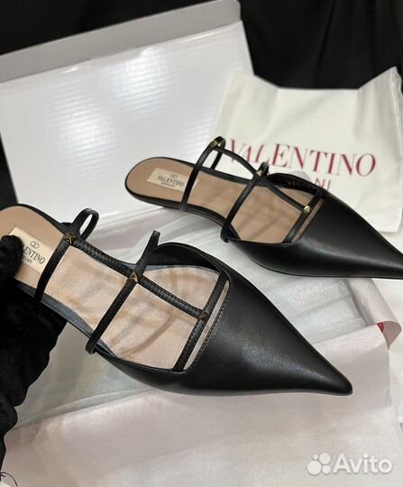 Босоножки женские Valentino