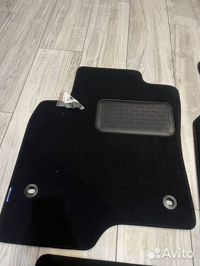 Новые коврики Chevrolet Captiva 2012-2017