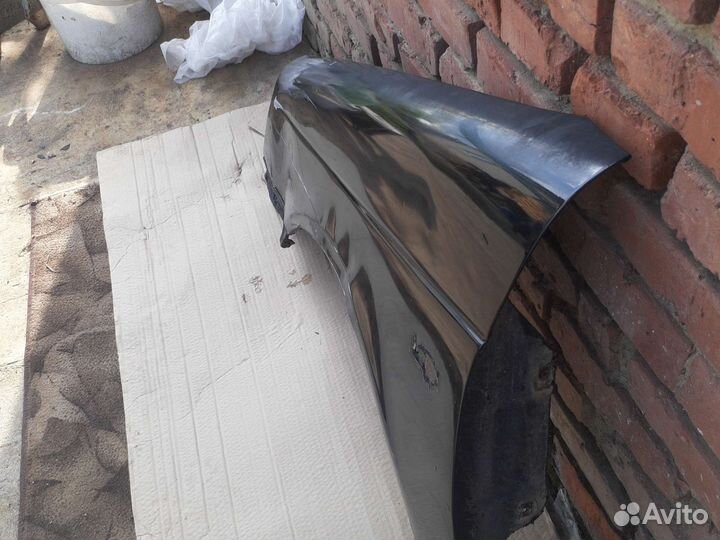 Крыло переднее левое приора