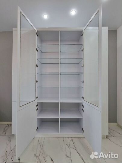 Шкаф стенка