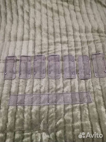 Накладки хром на решётку радиатора на Grand cherok