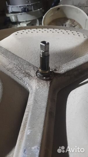 Крестовина для сма Indesit 210138818