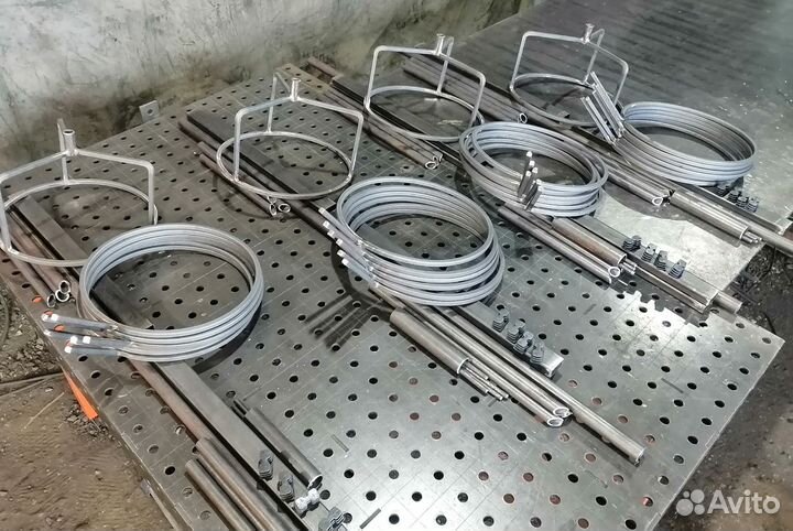 Каркас дерева для петуний