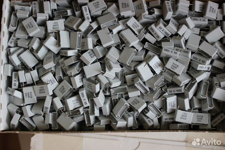 10 шт MMK15.0334K250L4 Конденсатор 0,33 мкФ 330n M