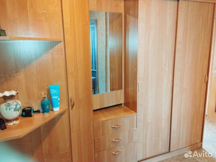 Шкаф купе угловой с зеркалом бу