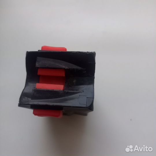 Крепление замка аелосипеда