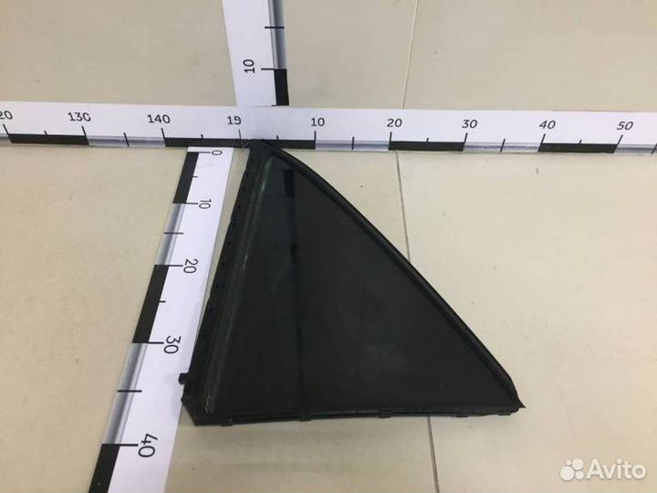 Стекло двери задней правой форточка Toyota Camry V