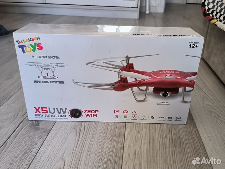 Квадрокоптер syma X5UW