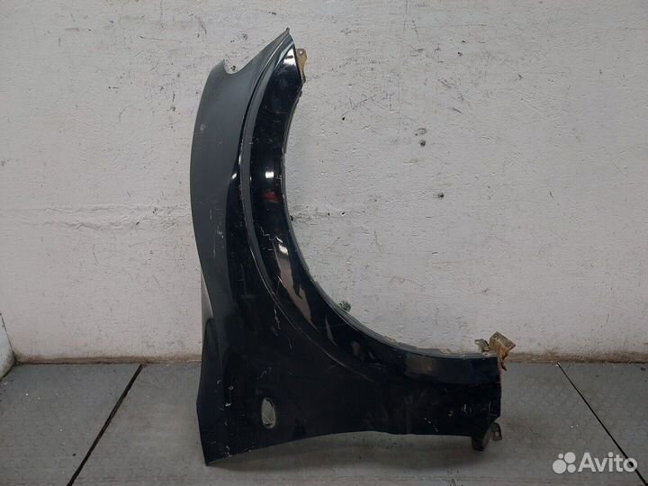 Крыло Mitsubishi Pajero / Montero, 2004