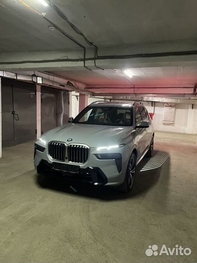 BMW X7 3.0 AT, 2023, 10 км