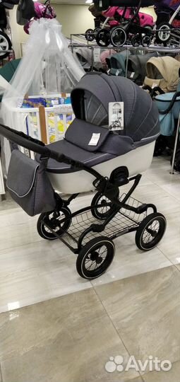 Коляска Tutis Zippy Classic 2 в 1