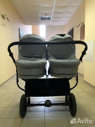 Прогулочная коляска для двойни 2 в 1
