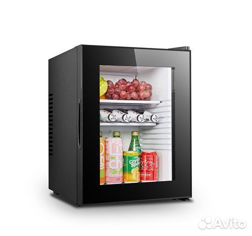 Продам шкаф холодильный hurakan HKN-BCG40