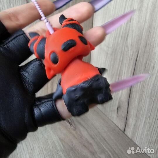 В наличии:демон брелок 3Д печать