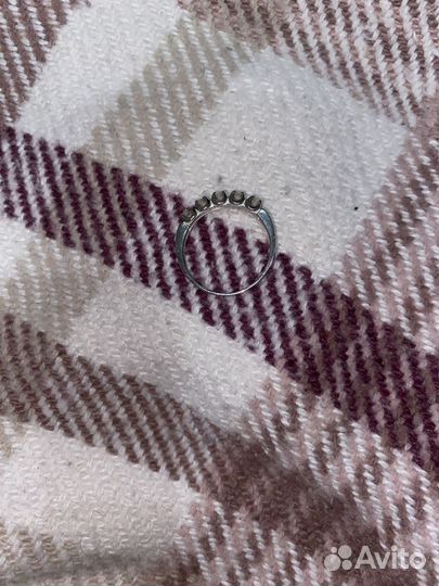 Кольцо с бриллиантом белое золото