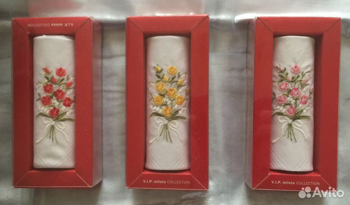 Комплект носовых платков с вышивкой (Чехия)