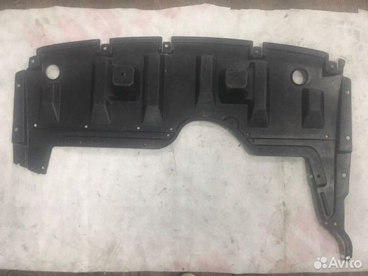 Защита двигателя передняя Mitsubishi Colt Z32A