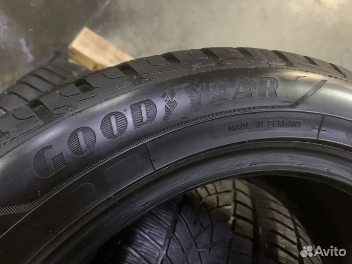 Goodyear UltraGrip Performance+ 225/50 R17
