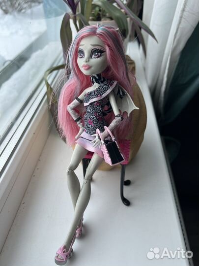 Кукла Рошель Гойл и другие Монстер Хай
