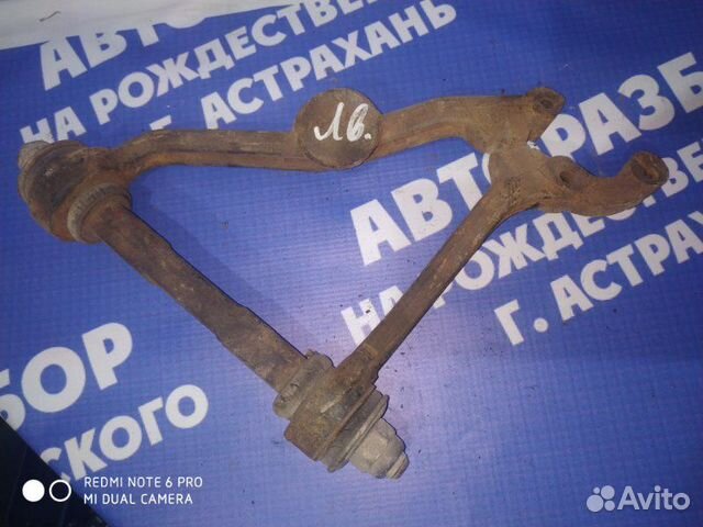 Передний левый рычаг Ваз Нива 21213 универсал