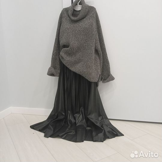 Костюм женский теплый с юбкой 42 44