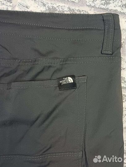 The North Face шорты