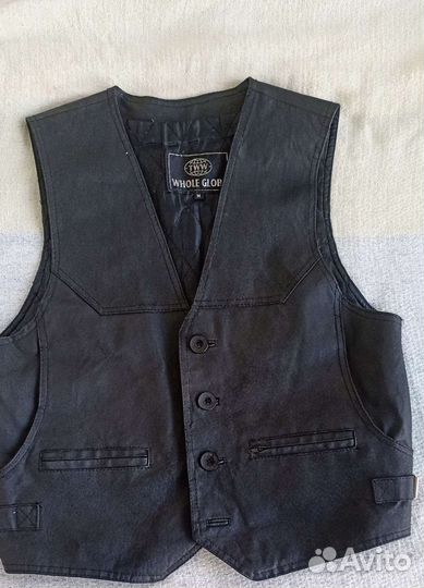Кожаная жилетка