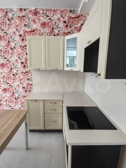 Комната 19 м² в 8-к., 2/5 эт.