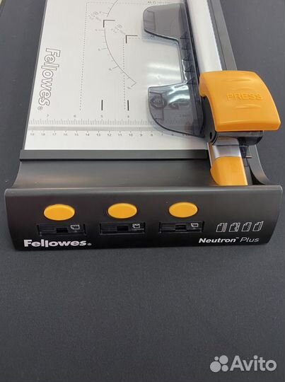 Резак для бумаги роликовый Fellowes