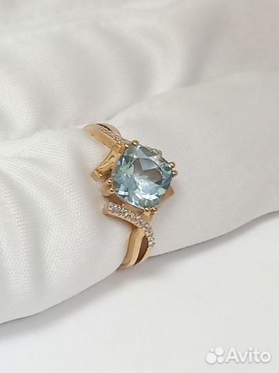 Золотое кольцо с камнем 16,5р