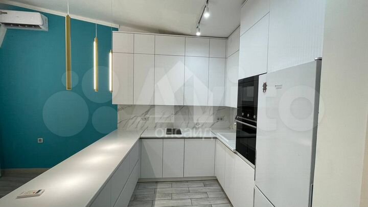 3-к. квартира, 71,2 м², 8/10 эт.