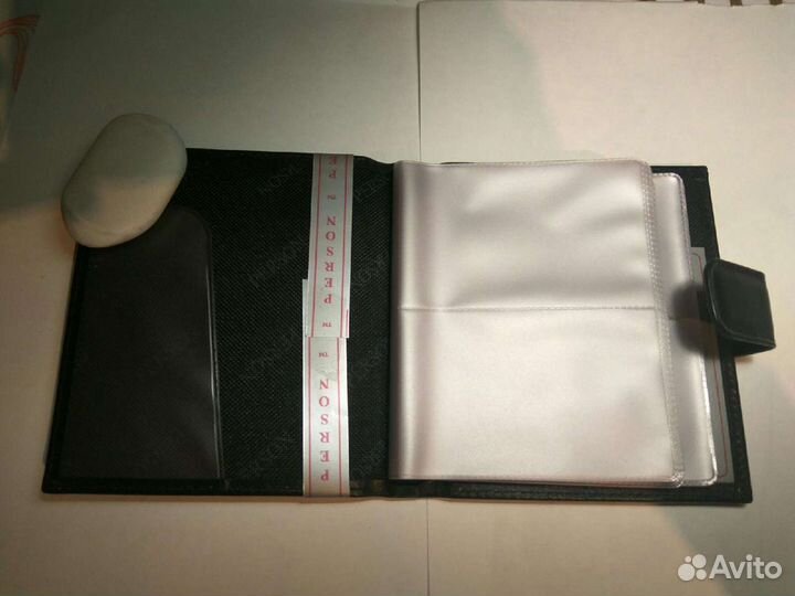 Натуральная визитница person