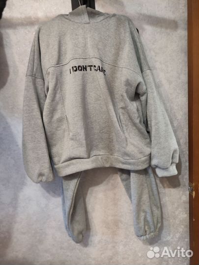 Женский спортивный костюм на флисе новый