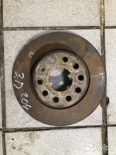 Тормозной диск задний Volkswagen Passat B6