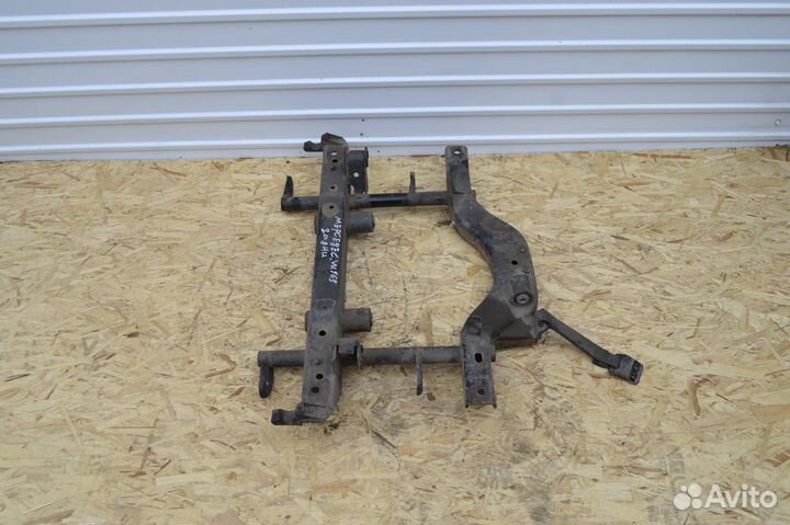 Подрамник задний Mercedes-Benz W163