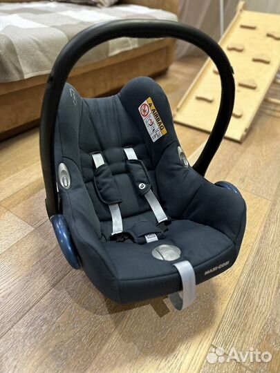 Автокресло Maxi-Cosi CabrioFix 0+