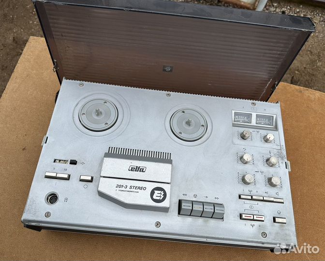 Катушечный магнитофон Элфа 201-3 стерео
