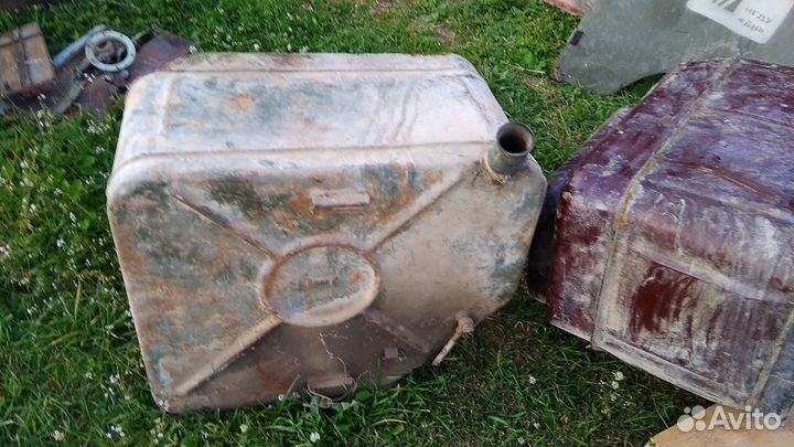 Продам баки от кс100