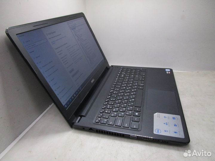 Ноутбук Dell Vostro 15 Core i3-6100U/8Gb Ram/Intel